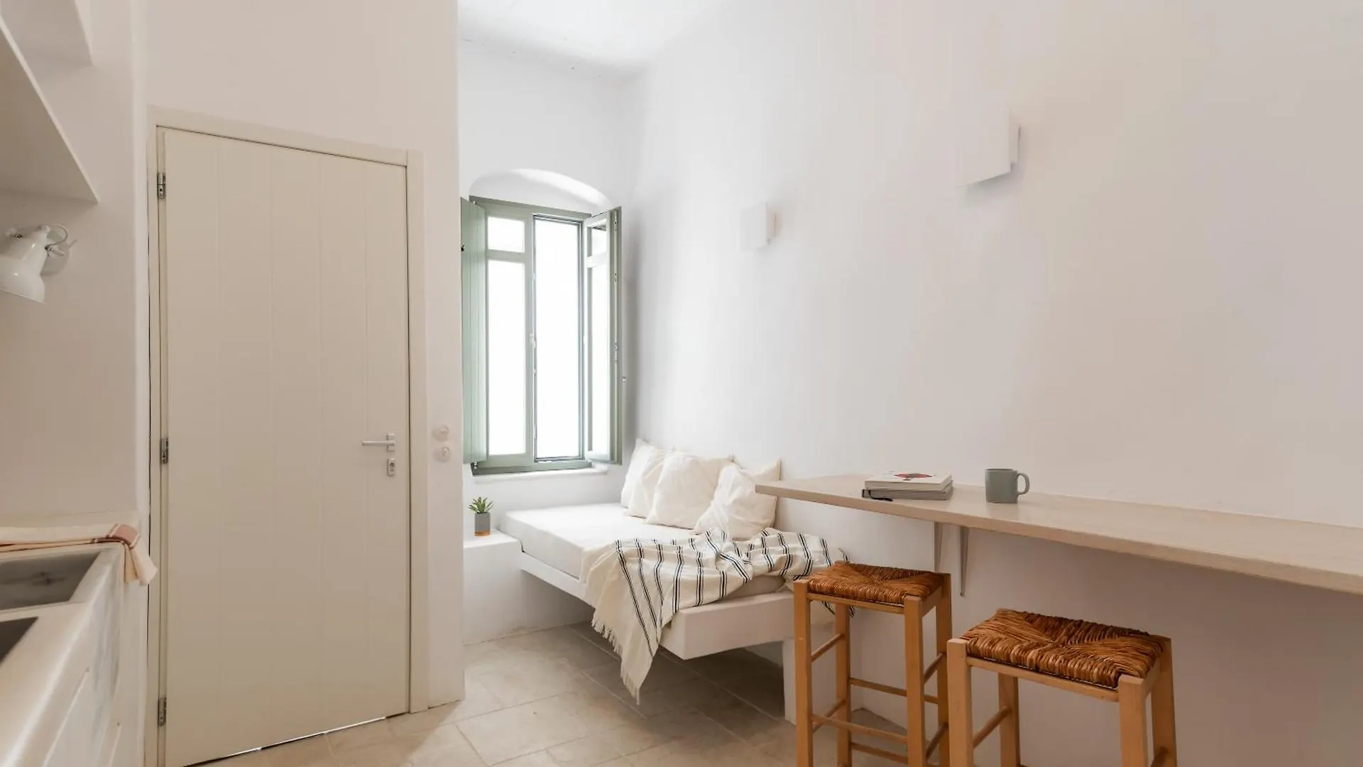 Aniko Suites White Alley Mykonos Town 0*,  Греция