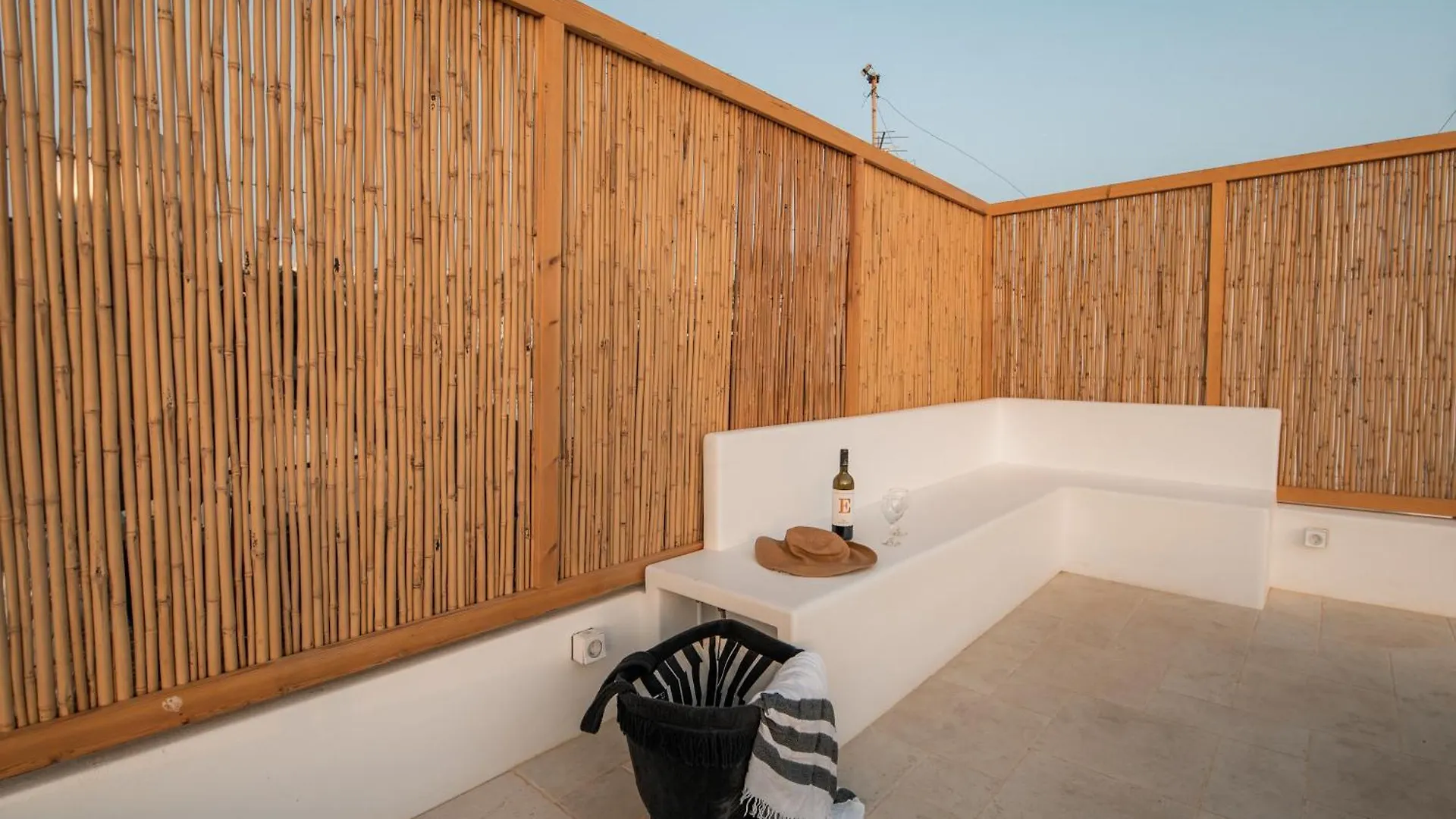 Апарт-отель Aniko Suites White Alley Mykonos Town